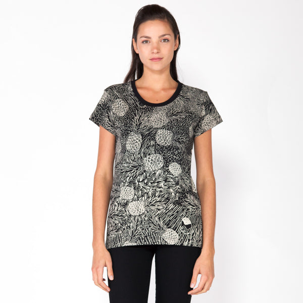 Pineapple Fantasy Essential Tee - Black