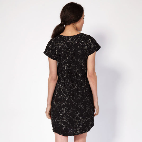 Shattered Pleated V Neck Dress - Black